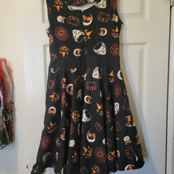 Banned Halloween Dress - Picture 2 of 3